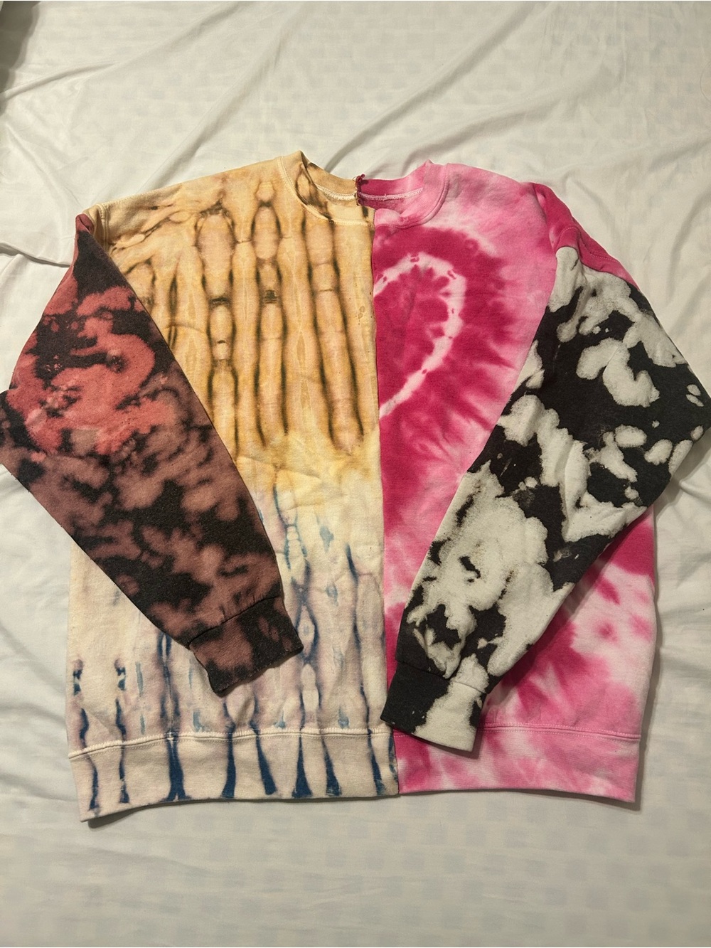 Urban Outfitters Colorblock Tie-Dye Mix Print Heart Sweatshirt